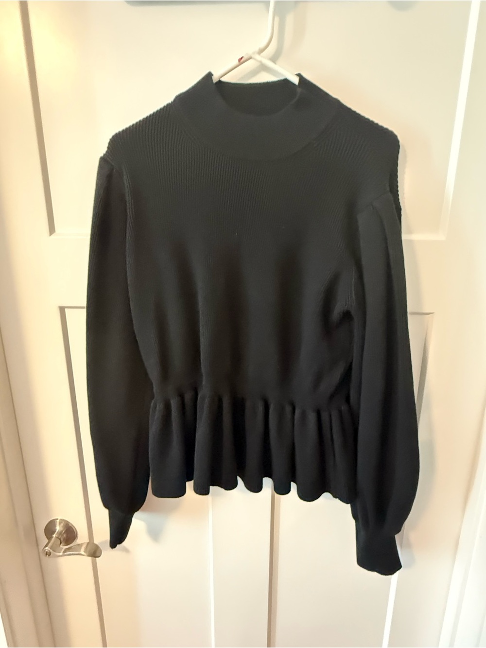 Hyacinth house Black Peplum Knit Mock-Neck XXL